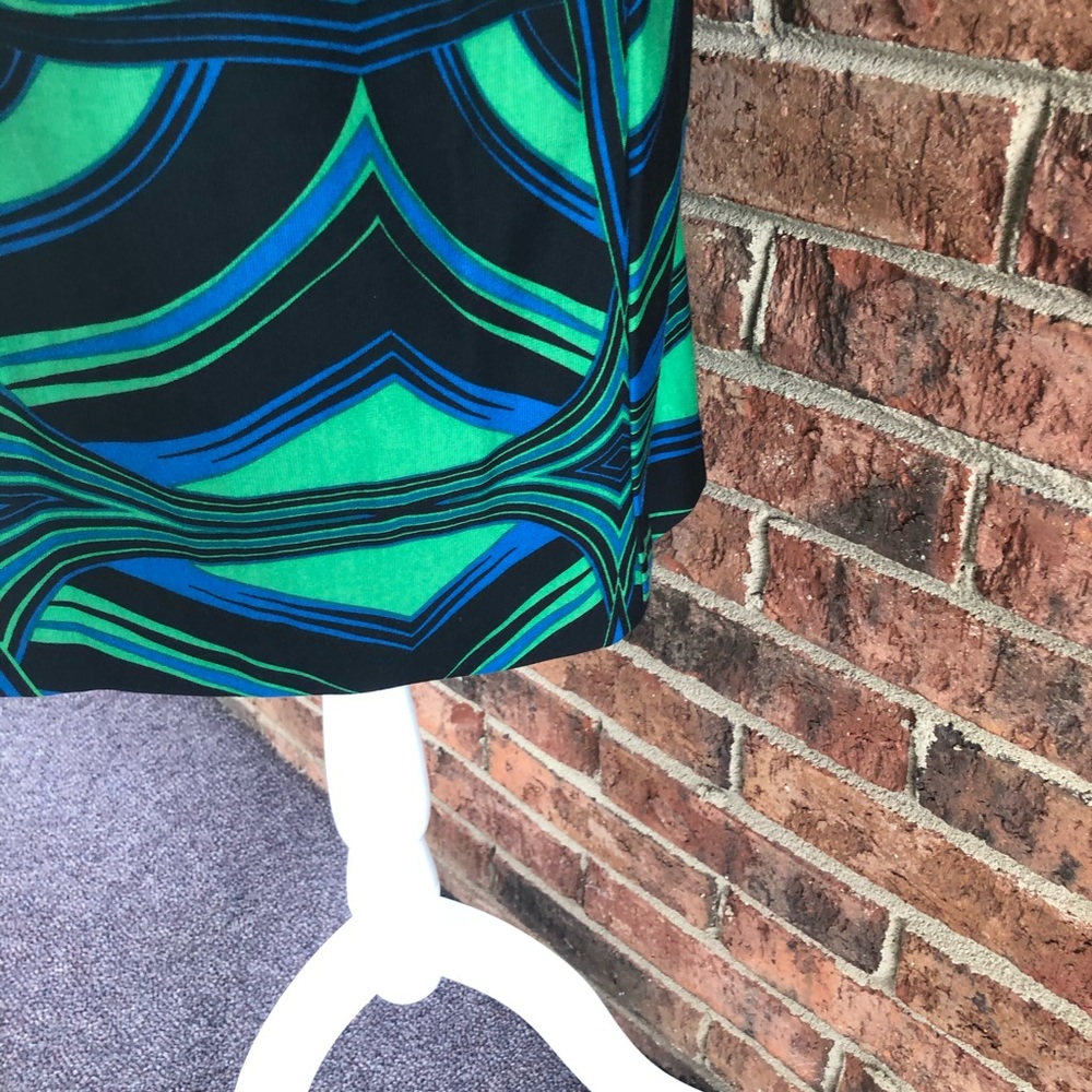{ J. TAYLOR } Green & Blue Patterned Dress - Picture 3 of 8